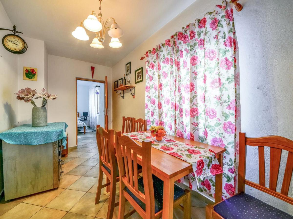 Holiday Home Marijana By Interhome Vratarusa Eksteriør bilde